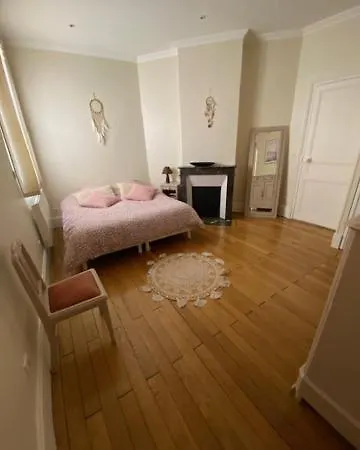 דירה Myraba - Hypercentre - Proche Thermes & Parcs *