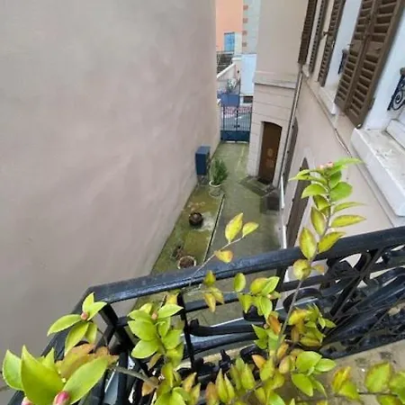 דירה Myraba - Hypercentre - Proche Thermes & Parcs *